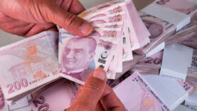 mevduat-faizi-3-yilin-dibini-gordu-bankada-parasi-olanlar-dikkat.jpg