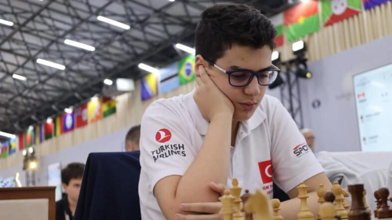 milli-satranccimiz-yagiz-kaan-erdogmus-yilin-cikis-yapan-sporcusu-secildi.jpg