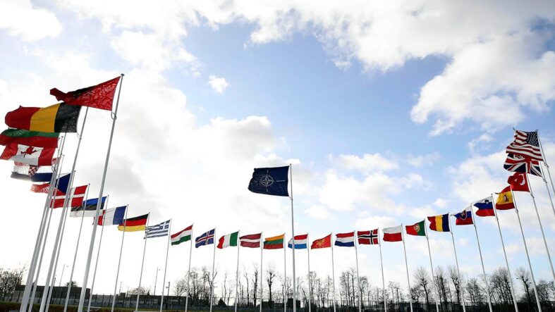 nato-rusyanin-guc-kullanma-tehdidini-ve-nukleer-soylemlerini-kiniyoruz.jpg