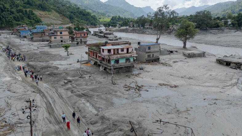 nepaldeki-selde-can-kaybi-1050ye-yukseldi.jpg