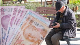 sgk-uzmanindan-emekliye-kotu-haber-ocak-zammi-carpici-tahmin-geldi.jpg
