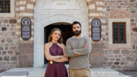 sila-turkoglu-ve-serkan-cayoglu-yeni-dizide-the-knot-gateway-to-anatolia.jpg