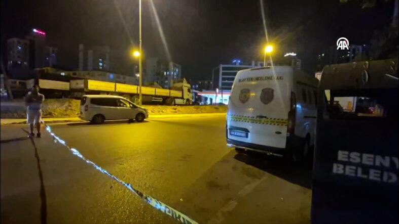 trafik-uygulamasinda-silahli-saldiriya-ugrayan-polis-sehit-oldu.jpg