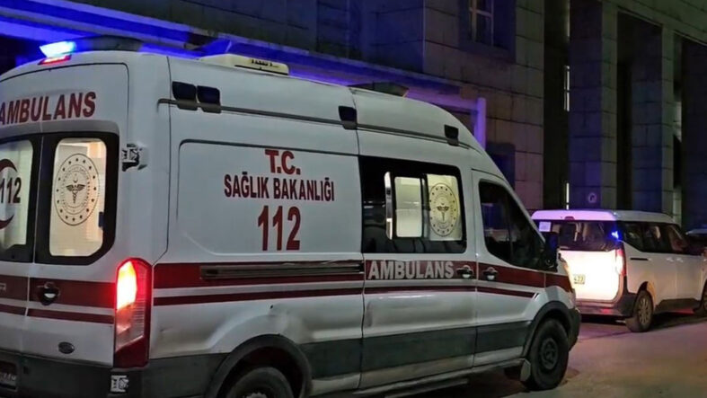 universite-yolunda-feci-kaza-olu-ve-yaralilar-var.jpg