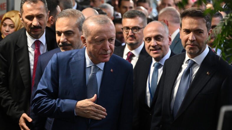 yunanistan-medyasi-erdogan-atinayi-muhatap-almiyor.jpg