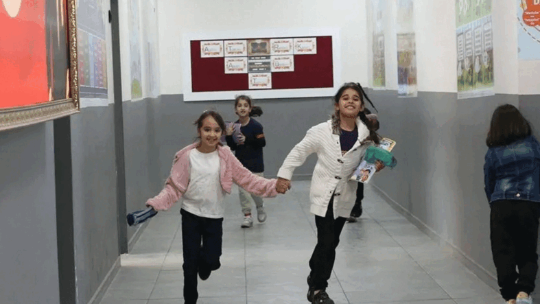 15-tatil-ne-zaman-okullarda-somestr-tatili-ne-zaman-baslayacak.gif