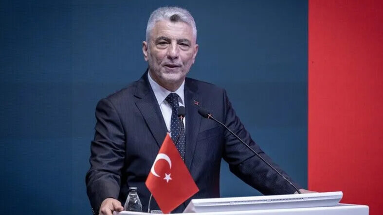 bakan-bolat-26-milyar-dolarla-ihracatta-yeni-rekor-kirildi.jpg