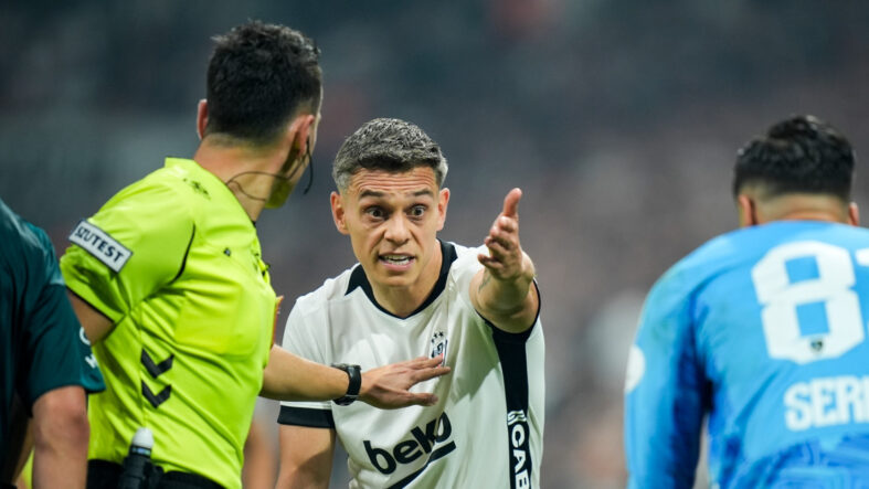 besiktas-ve-kocaelispordan-hakem-tepkisi-yoruma-acik-degil.jpg