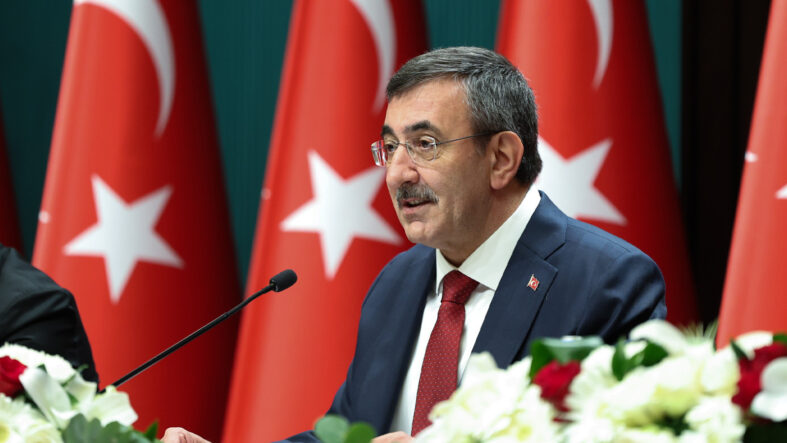 cevdet-yilmazdan-fon-mesaji-hukuka-aykiri-islem-yapan-sonuclarina-katlanir.jpg