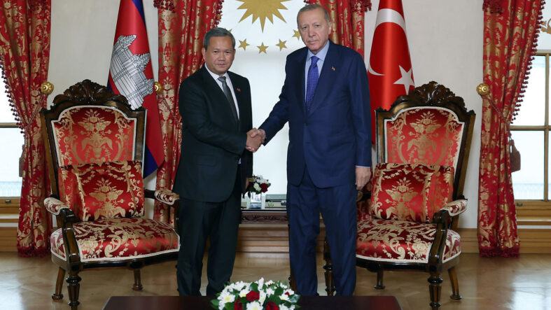 cumhurbaskani-erdogan-kambocya-ile-iliskilerimizi-gelistirecegiz.jpg