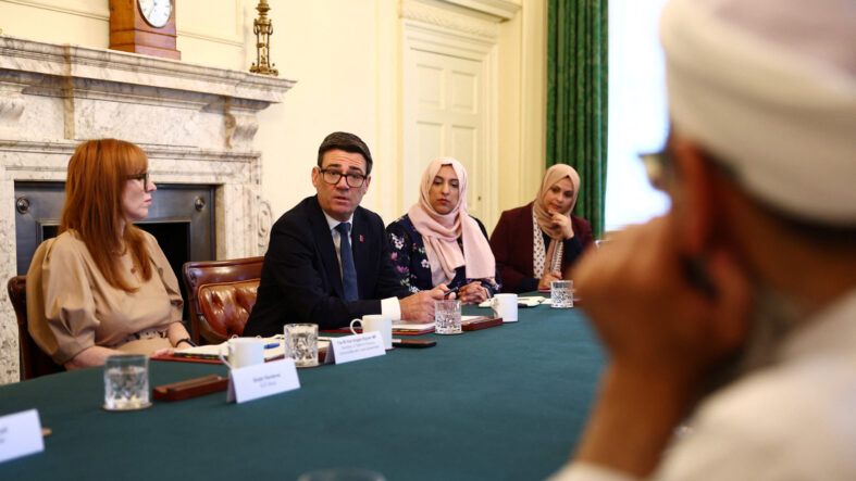 downing-streette-musluman-zirvesi.jpg