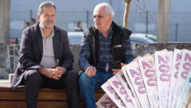 emekli-zamminda-carpici-rakam-ortaya-cikti-30-bin-lirayi-asacak.jpg