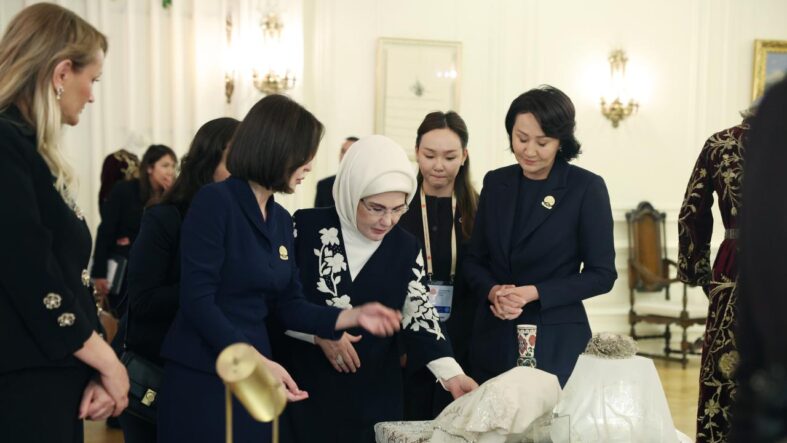 emine-erdogandan-turk-devletleri-teskilati-13-zirvesi-paylasimi.jpg