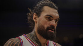 houston-rockets-uzunu-steven-adams-endise-verici-bir-sakatlik-nedeniyle-sahalardan-uzak-kalacak.jpg
