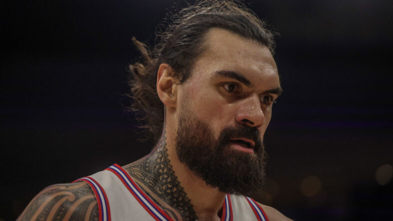 houston-rockets-uzunu-steven-adams-endise-verici-bir-sakatlik-nedeniyle-sahalardan-uzak-kalacak.jpg