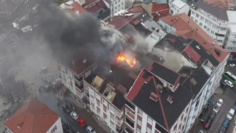 istanbul-arnavutkoyde-5-katli-binada-yangin.jpg