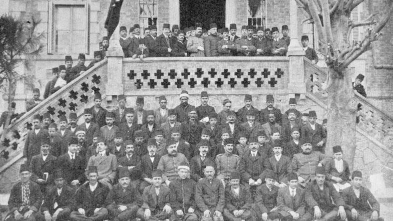 kanun-i-esasi-hangi-padisah-zamaninda-ilan-edildi-kanun-i-esasinin-tarihimizdeki-onemi-nedir.jpg