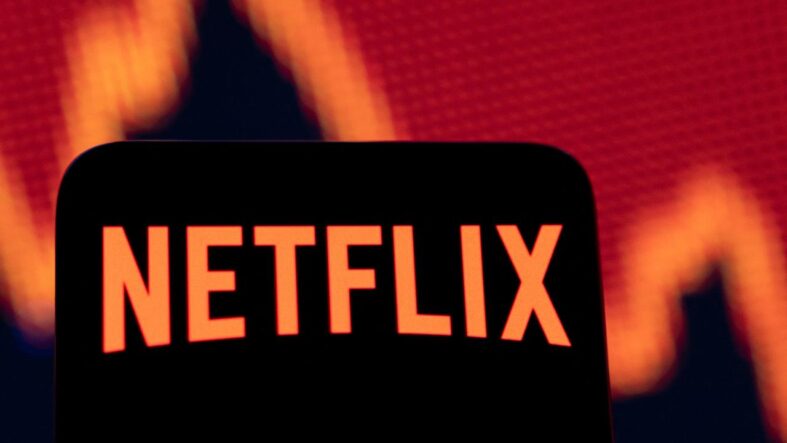 netflixte-isten-cikarma-dalgasi-1000-kisi-isten-cikarilacak.jpg