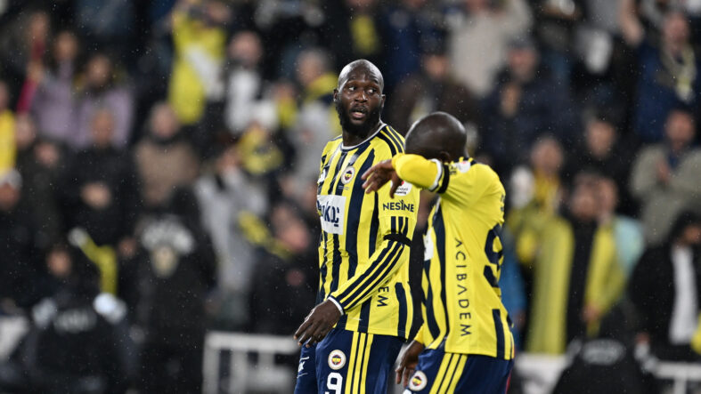 romelu-lukaku-fenerbahcede-siftahi-yapti.jpg