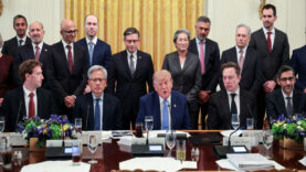 teknoloji-devleri-baloya-yigildi-trumpin-projesine-50-milyon-dolar.jpg