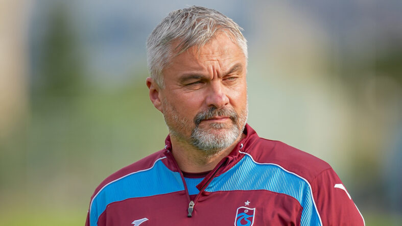 thomas-reisten-caykur-rizespor-maci-oncesi-mesaj-tum-odagimiz-pazartesi-gunku-macta.jpg