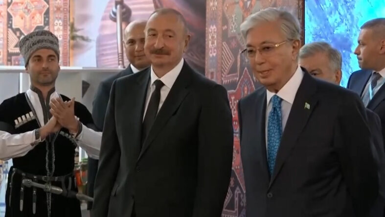 Türkmenistan’da renkli etkinlik: Aliyev, Bağımsız Devletler Topluluğu Festivali’ne katıldı