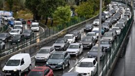 yagisin-da-etkisiyle-istanbulda-yogun-trafik.jpg