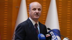 yok-baskani-ozvar-uluslararasi-universite-siralamalarinda-6-universitemiz-ilk-500e-girdi.jpg